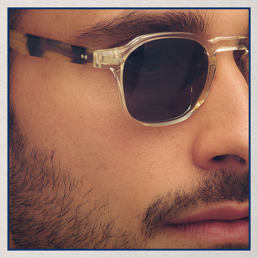 Aproveite óculos de sol com até 60% de desconto durante todo mês de novembro.