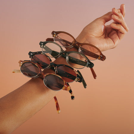 Aproveite nossos óculos de sol com 100% de proteção UVA e UVB. O cuidado que seus olhos merecem.