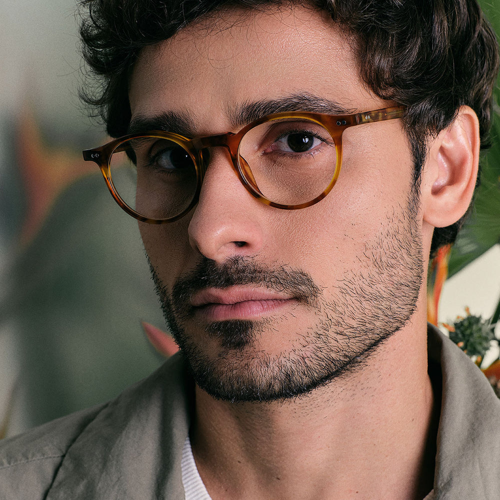 conheça nossa linha de óculos de grau a partir de R$595 com lentes de grau básicas inclusas.