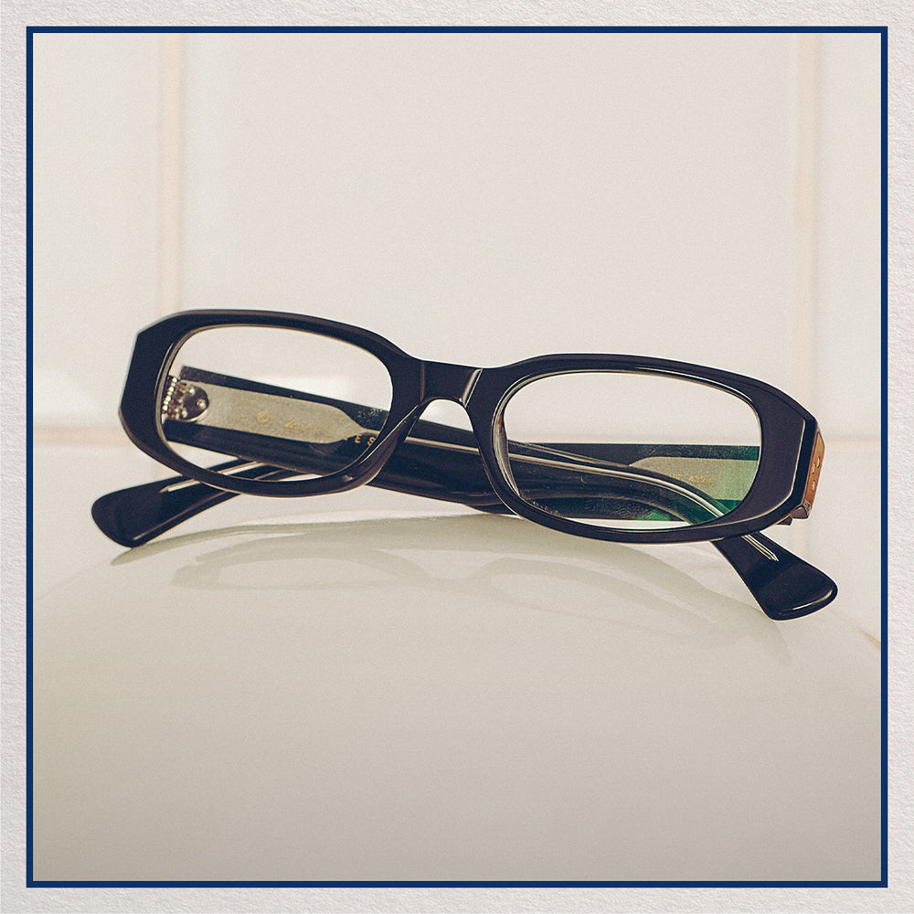 Aproveite óculos de grau com até 60% de desconto durante todo mês de novembro.