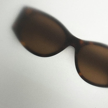 Aproveite nossos óculos de sol com 100% de proteção UVA e UVB. O cuidado que seus olhos merecem.